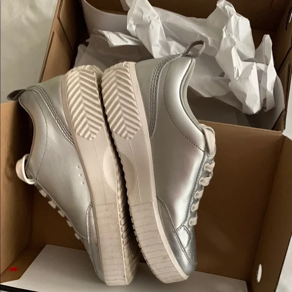 Sorel Ona Ave Low Sneaker Waterproof- Pure Silver Sea Salt - Picture 6 of 10